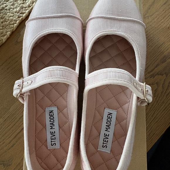 Steve Madden DORY Blush Satin Mary Jane Ballet Shoes - Picture 4 of 7